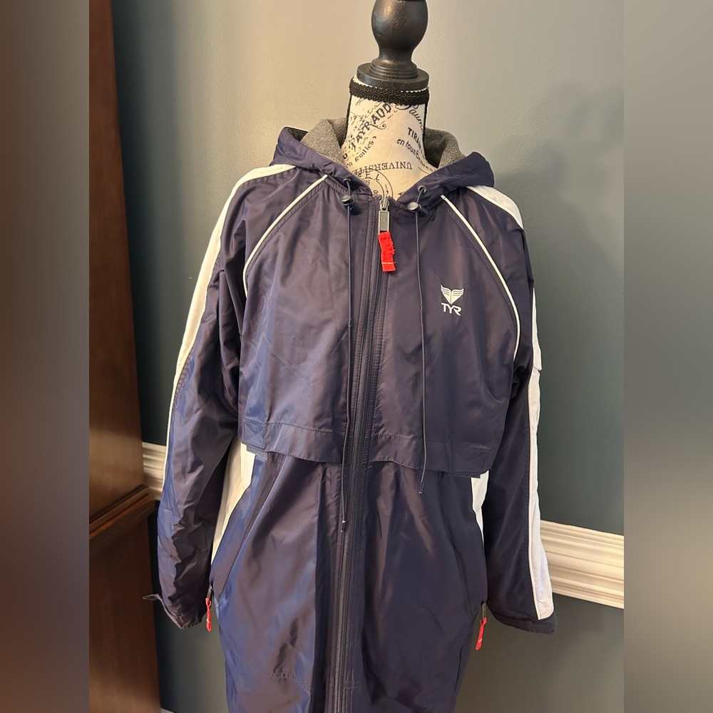 TYR Navy Hooded Swimmer Windbreaker